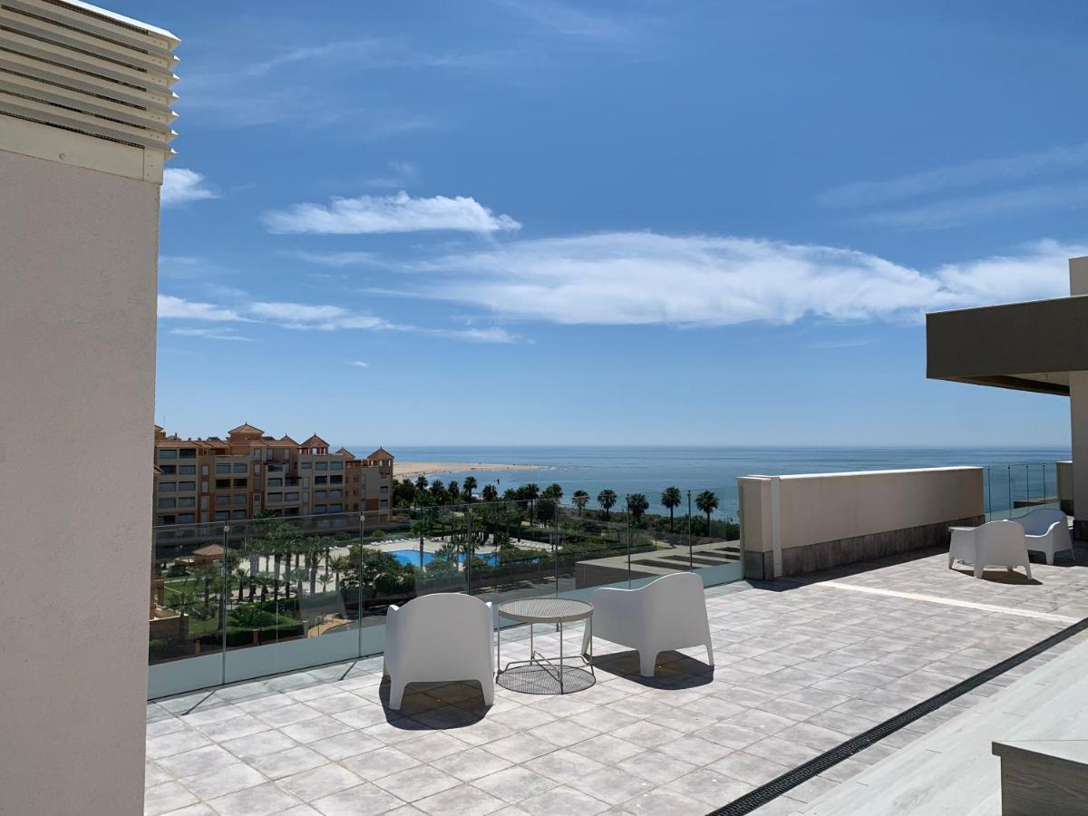 Апартаменты Penthouse With Wide Terrace Next To The Ocean Уэльва Экстерьер фото