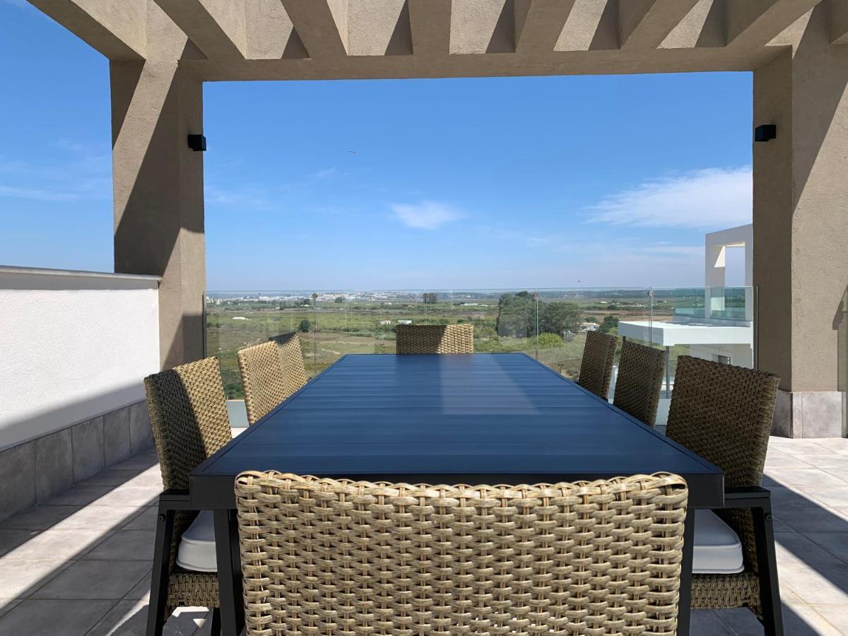 Апартаменты Penthouse With Wide Terrace Next To The Ocean Уэльва Экстерьер фото